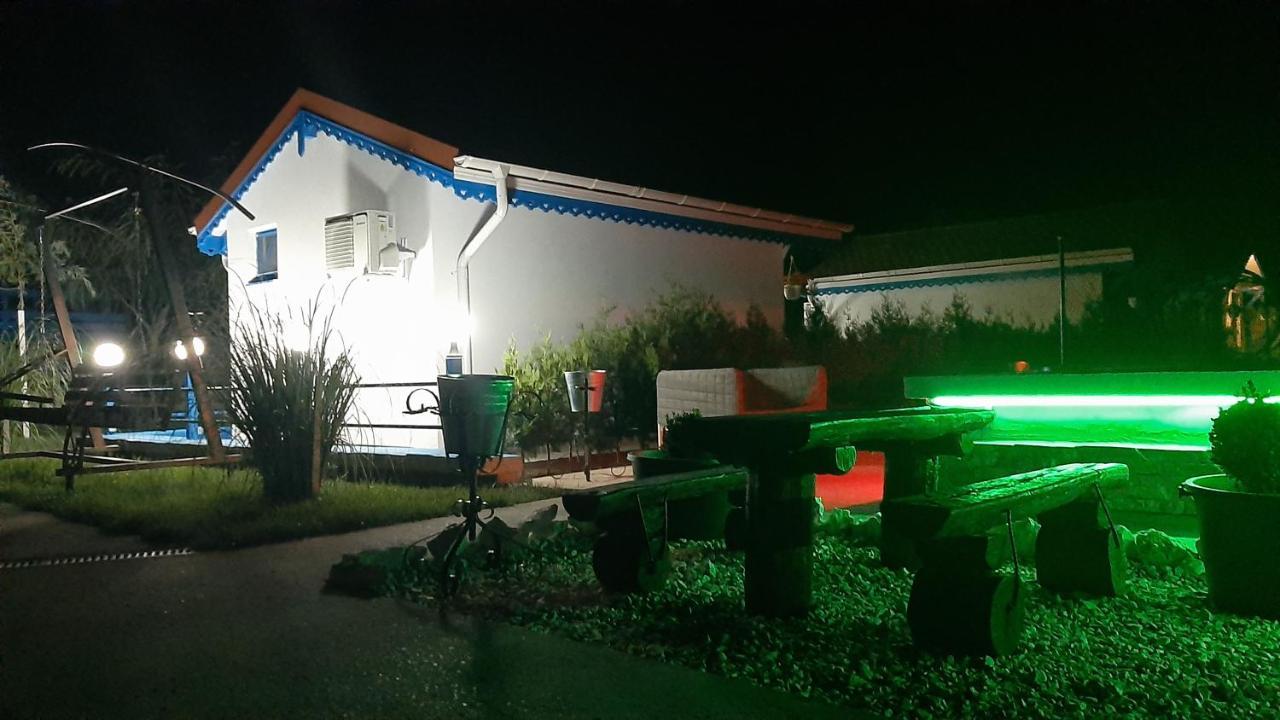 Hotel Complex Turistic Essenza Murighiol Exterior foto